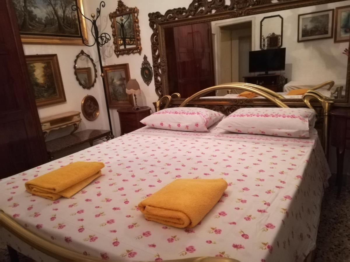 Bed and Breakfast Casa Gramsci Модена Экстерьер фото