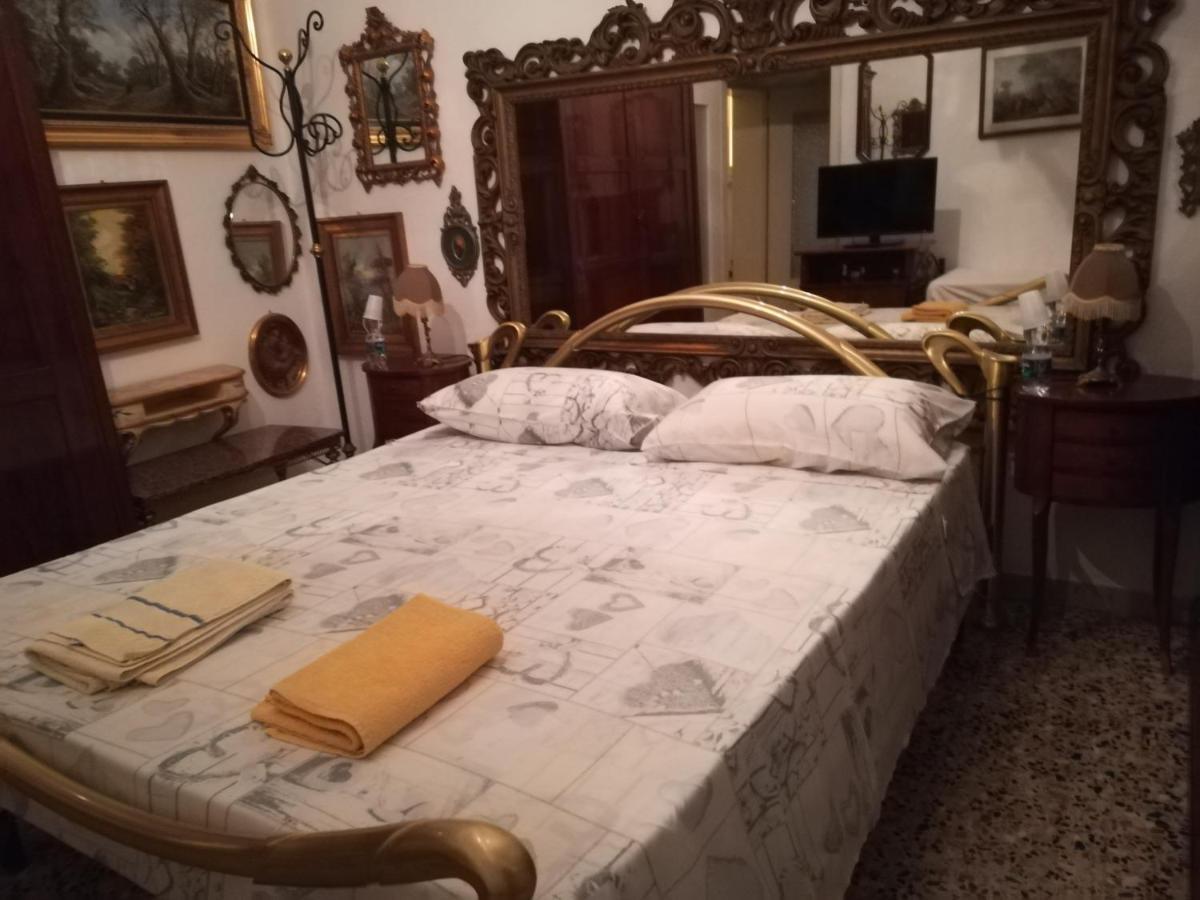 Bed and Breakfast Casa Gramsci Модена Экстерьер фото