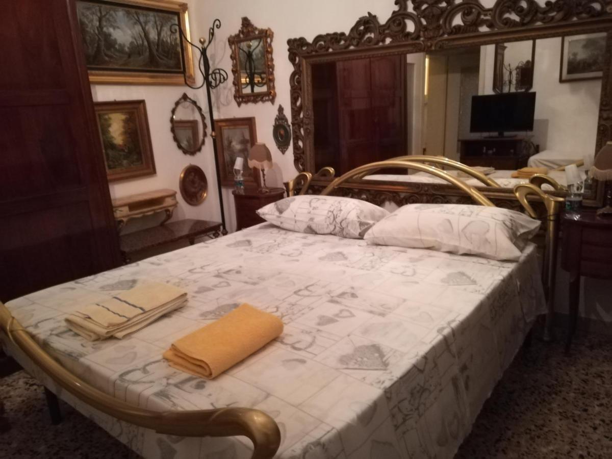 Bed and Breakfast Casa Gramsci Модена Экстерьер фото