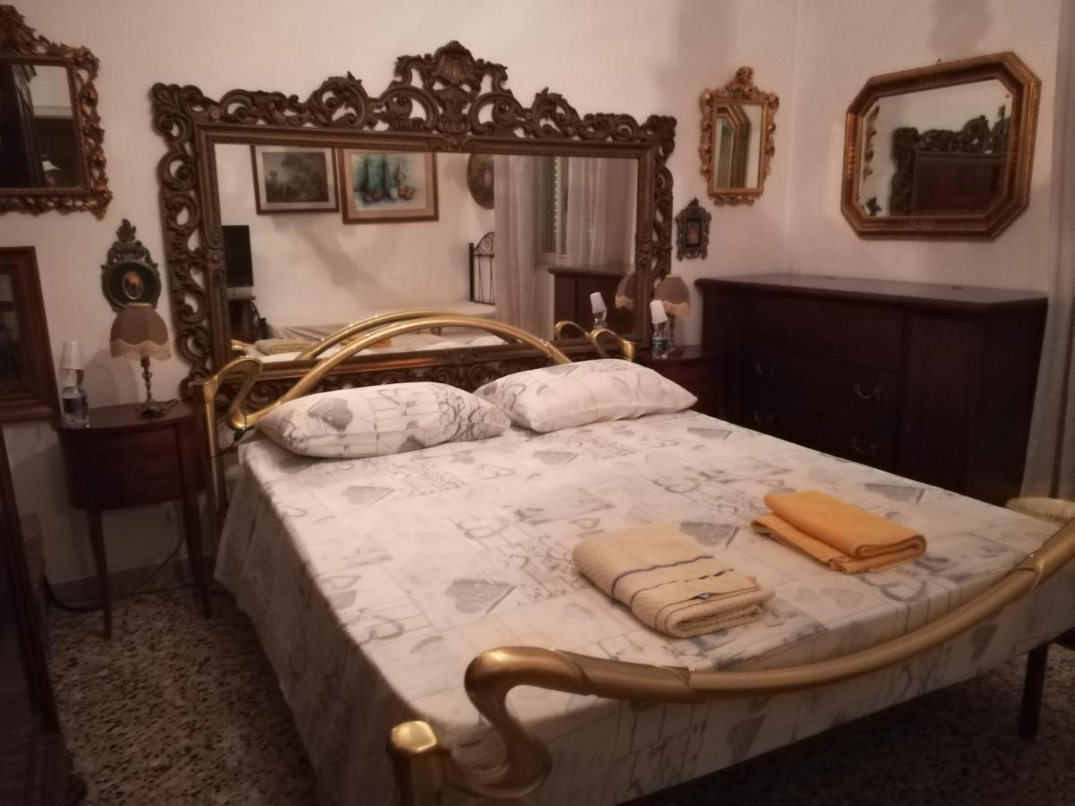 Bed and Breakfast Casa Gramsci Модена Экстерьер фото